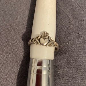 Sterling Solver Claddaugh ring